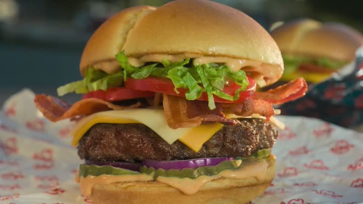 Arbys Big Cheesy Bacon Burger